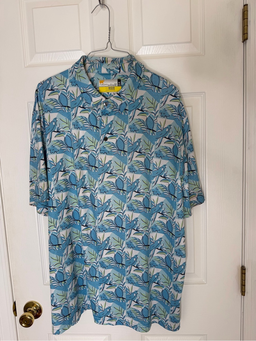 Light Blue Tropical Print Short-Sleeve Button-Down Shirt